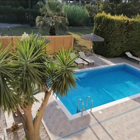 The Three Pines * Ialysos (Rhodes)